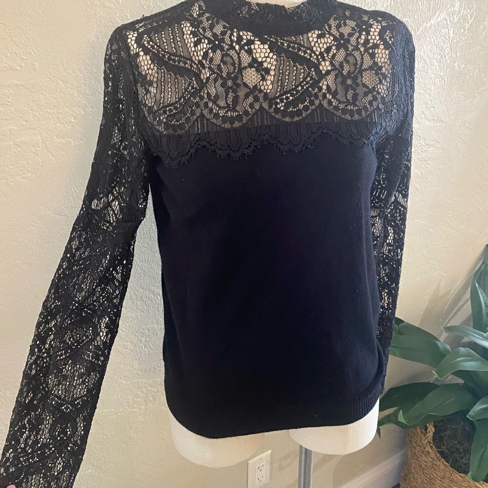 Joseph A. Lace Top Sweater Sz S
